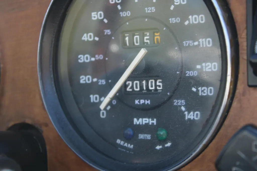 Triumph tr6 vyhp4tey6wcidhusf3pk 