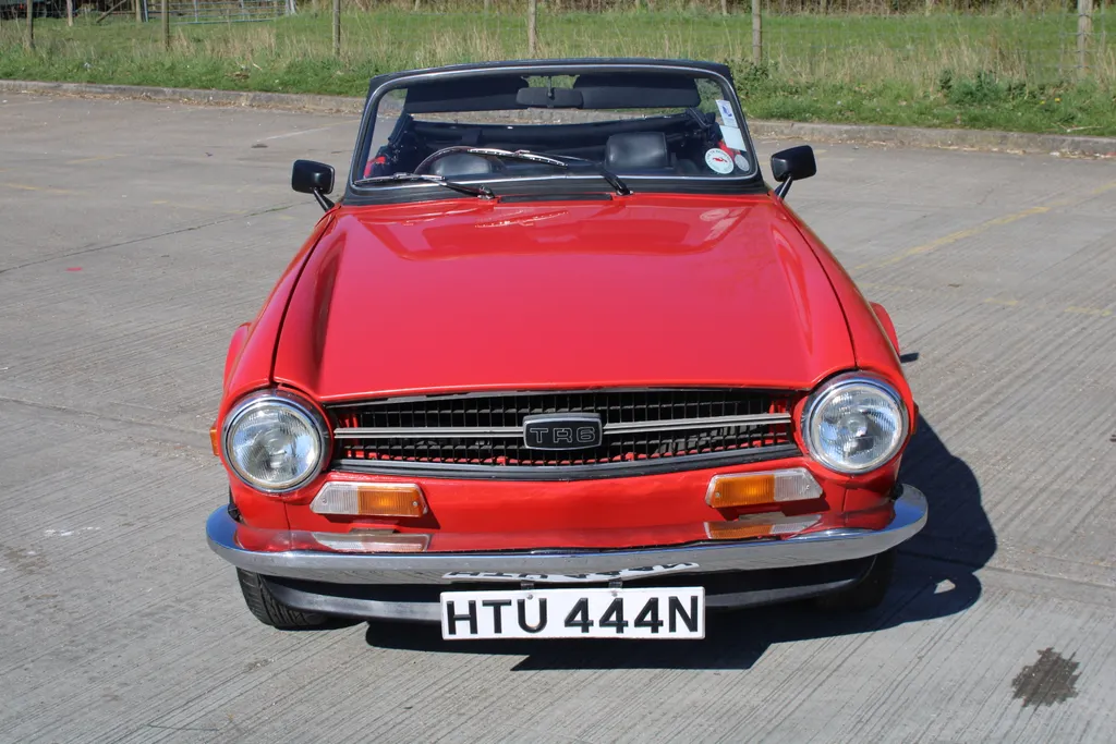 Triumph tr6 roqvmv6s8n1gdaa2w3m68