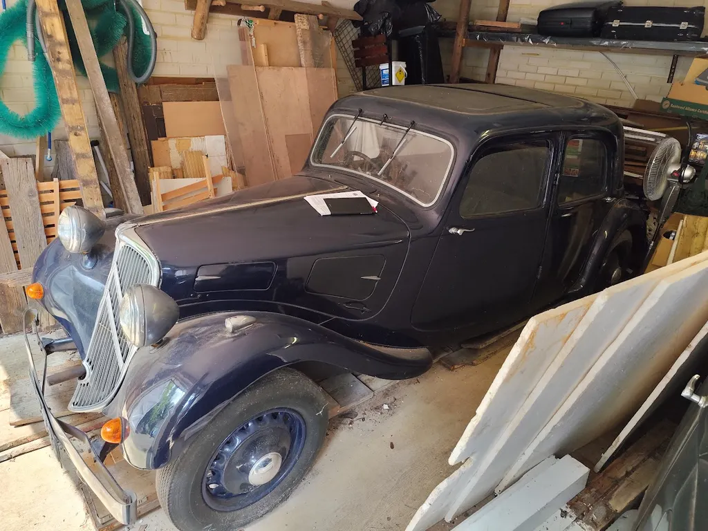 Citroen traction avant light 15 hfyaetapkcshyvr92dukz