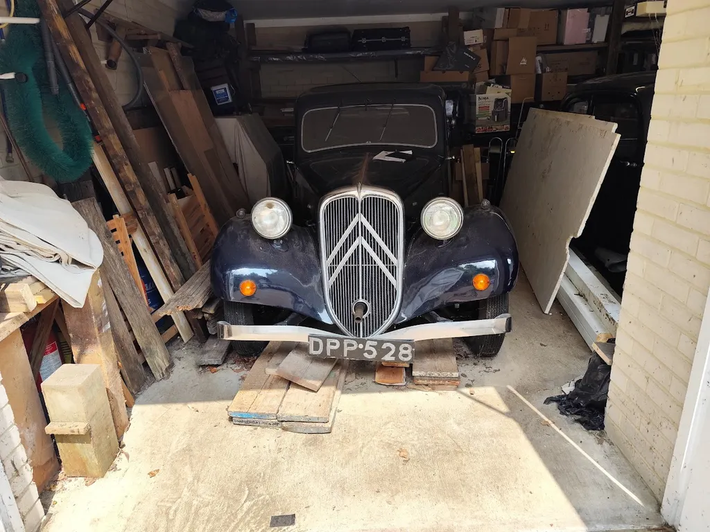 Citroen traction avant light 15 hup2ijx7f9x0i5auzzawc