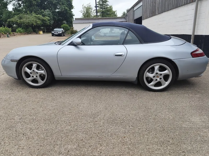 Porsche 911 p5jjwhzneoozqt7ye9 qw