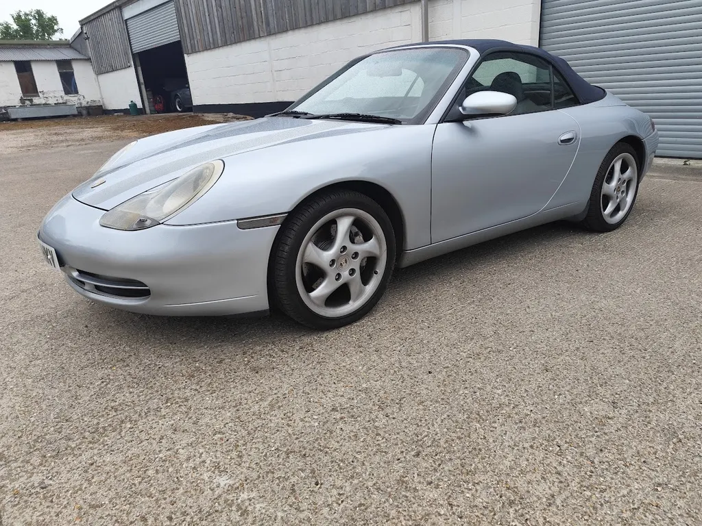 Porsche 911 gtkqf3rot5hinjmhc7ri1
