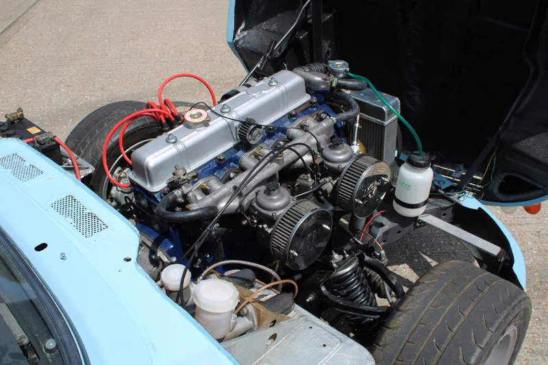 Triumph gt6 cb6aa4kkwwrz eeufeecs