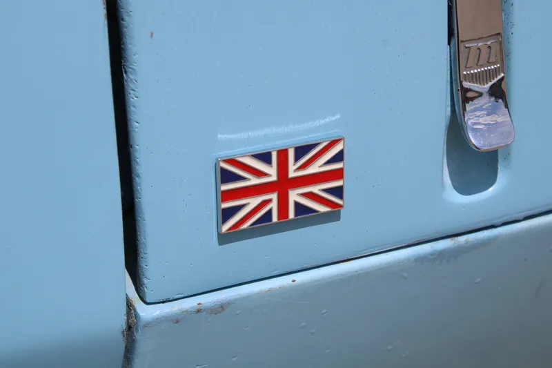 Triumph gt6  t3xnou0uduaurm2nuzzo