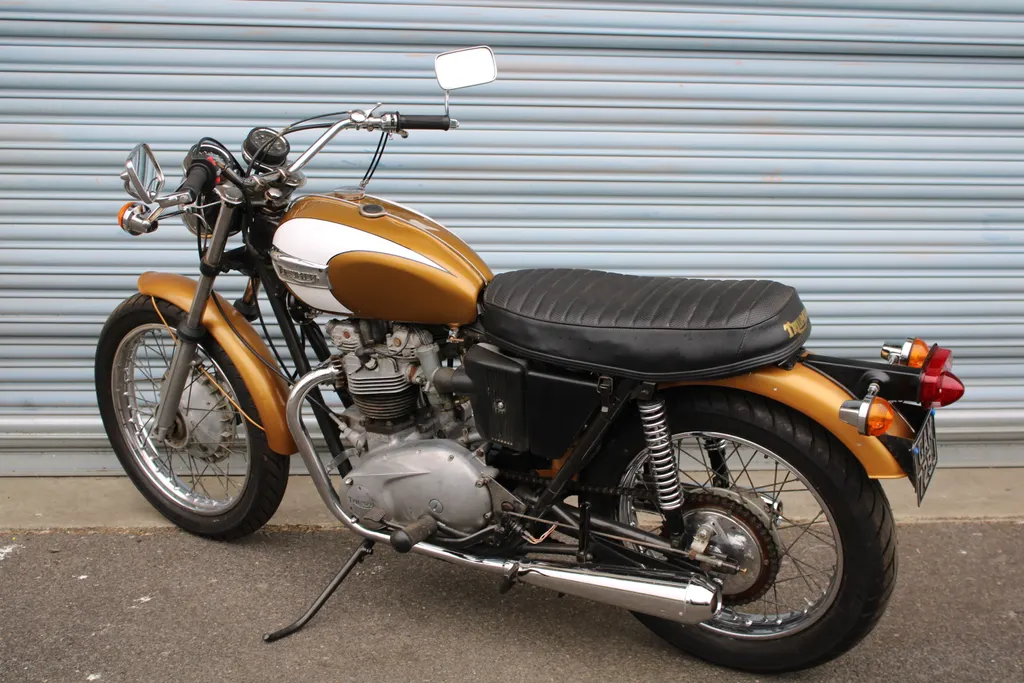 Triumph bonneville gghv9tcrkeertdotsyvix