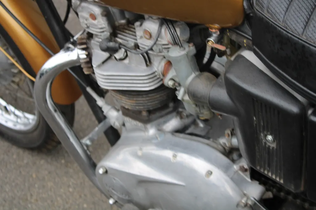 Triumph bonneville iwnqk0v9bnfb9 uxs9nrn