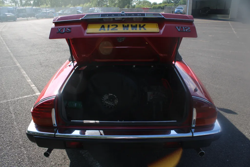 Jaguar xjs 7dc5xo7cmx i2py1psfuv