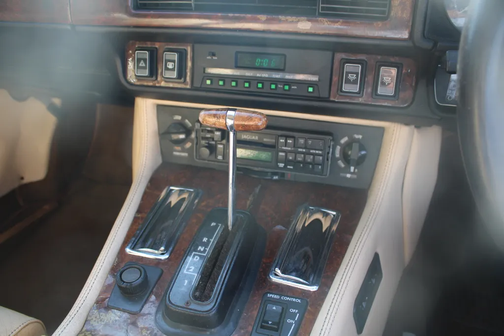 Jaguar xjs fumgzvgz3f4mipq7qxiws