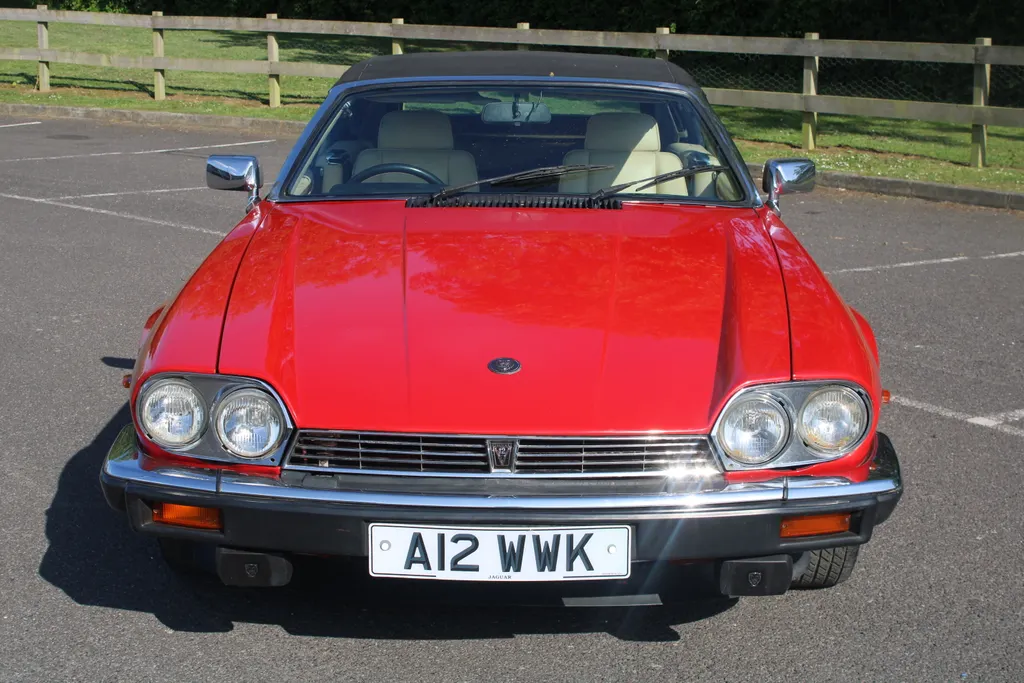 Jaguar xjs k82wcoa7roolo9o1ak3gz