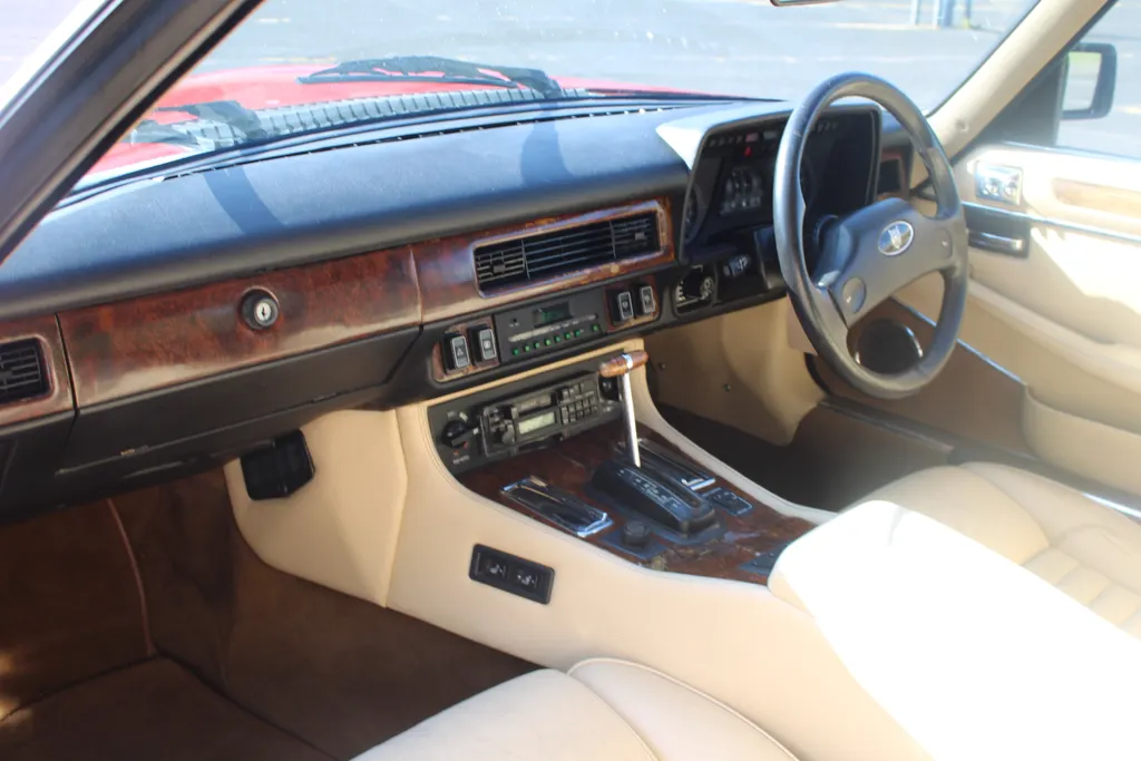 Jaguar xjs mba57jhf9qljopbkzq8lp