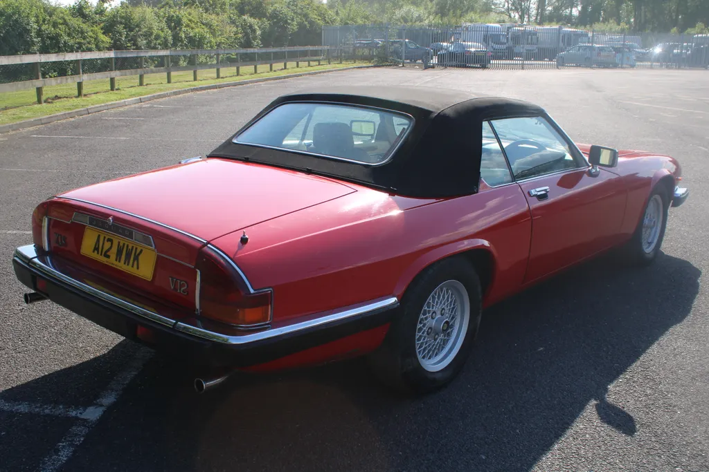 Jaguar xjs uvjj4yls1ef4cjfa6hxog