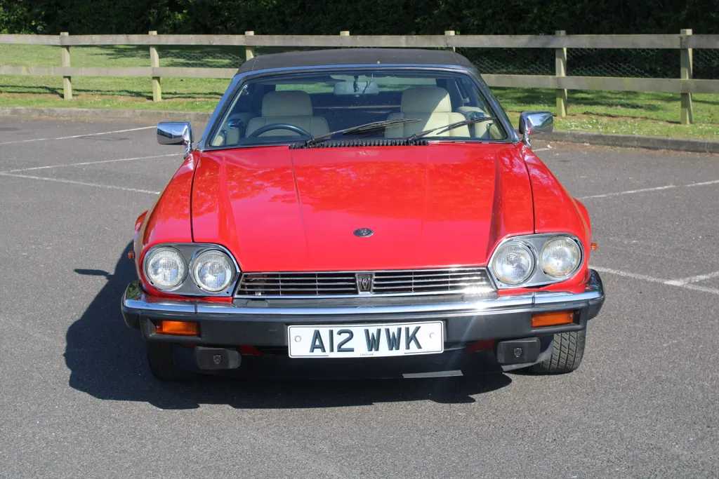 Jaguar xjs zg azs1a6f1ua kjl99s8