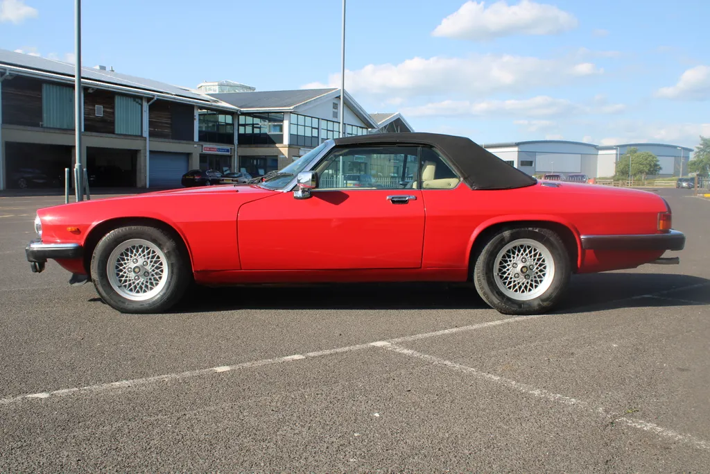 Jaguar xjs sbsjeql5qj7 qo8dl4x96