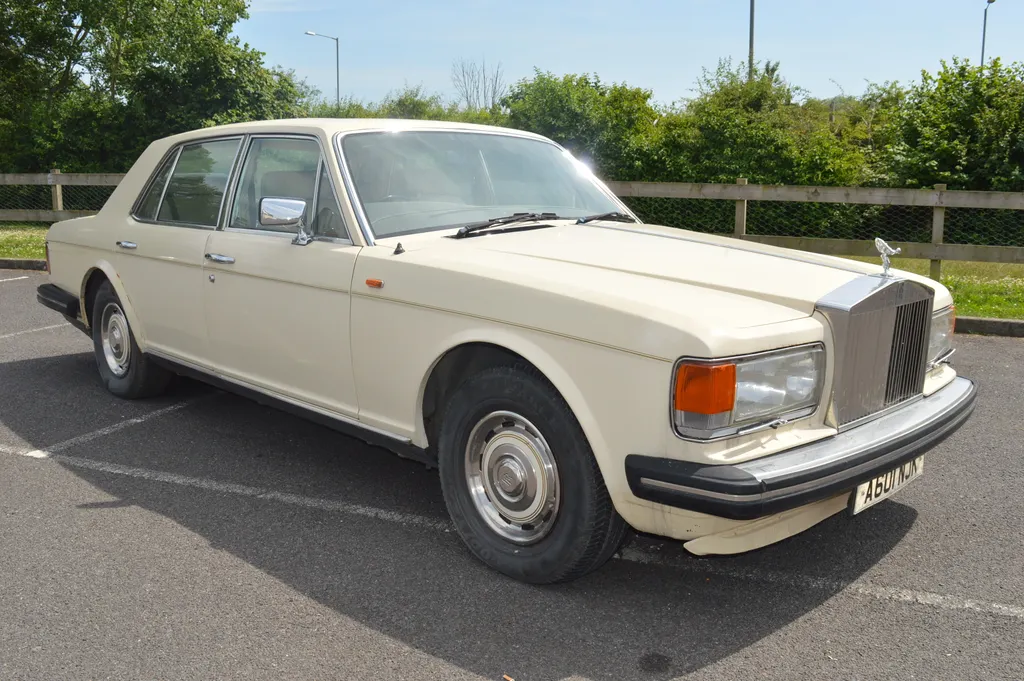 Rolls royce silver spirit biu1wh59ic46idhlyirb0