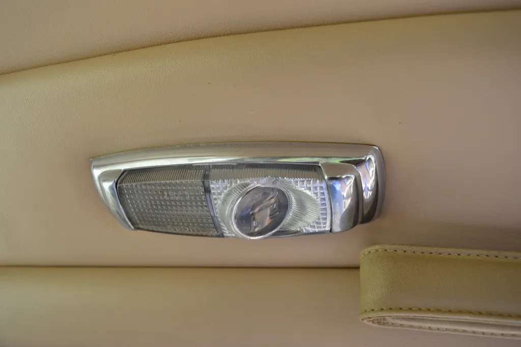 Rolls royce silver spirit yjqr1omd1ppb1ukhhvyi6