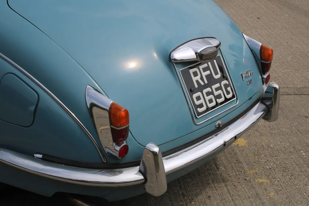 Jaguar 240 yjmr8a6 jp0ixnxajviej