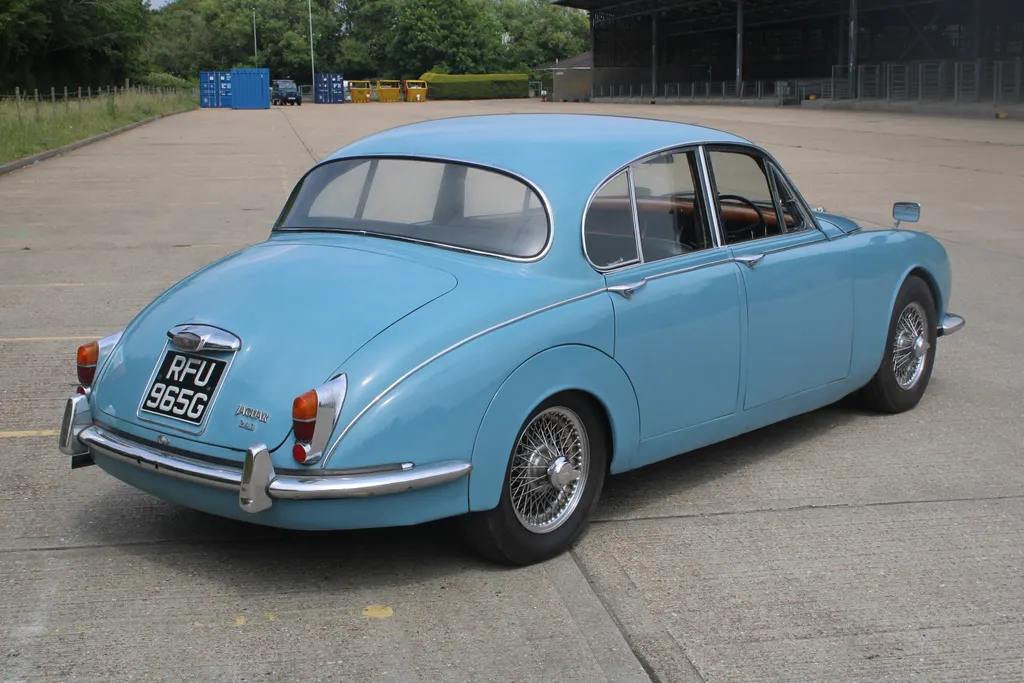 Jaguar 240 cuvjyegi0liqyyp0pcl0f