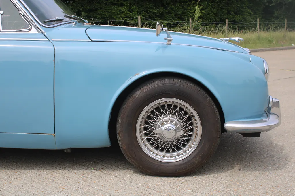 Jaguar 240 wzon0hbpodx1k8ic0gky7