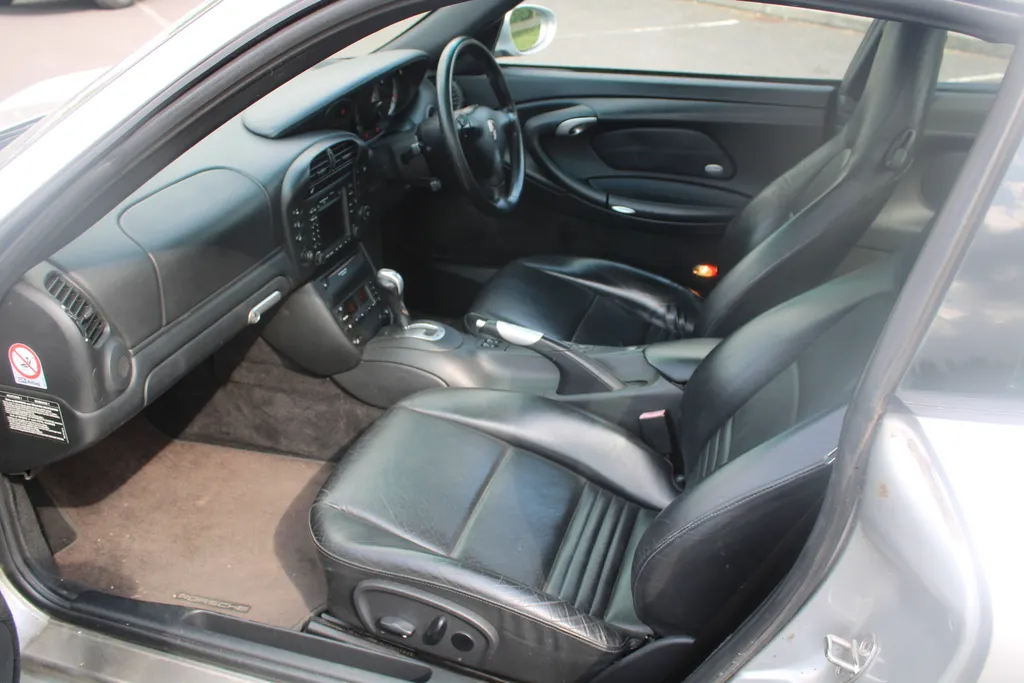 Porsche 911 vnnakuky2pgntsp2pfyvu