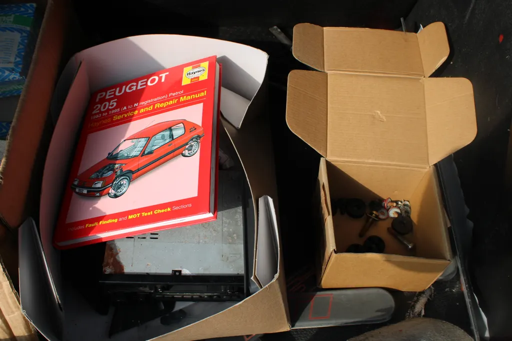Peugeot 205 zh5t3s1l1c jmpg71br7s