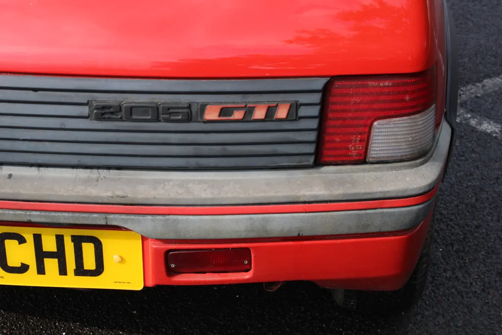 Peugeot 205 zfhvjuojmpqybfspghxc 