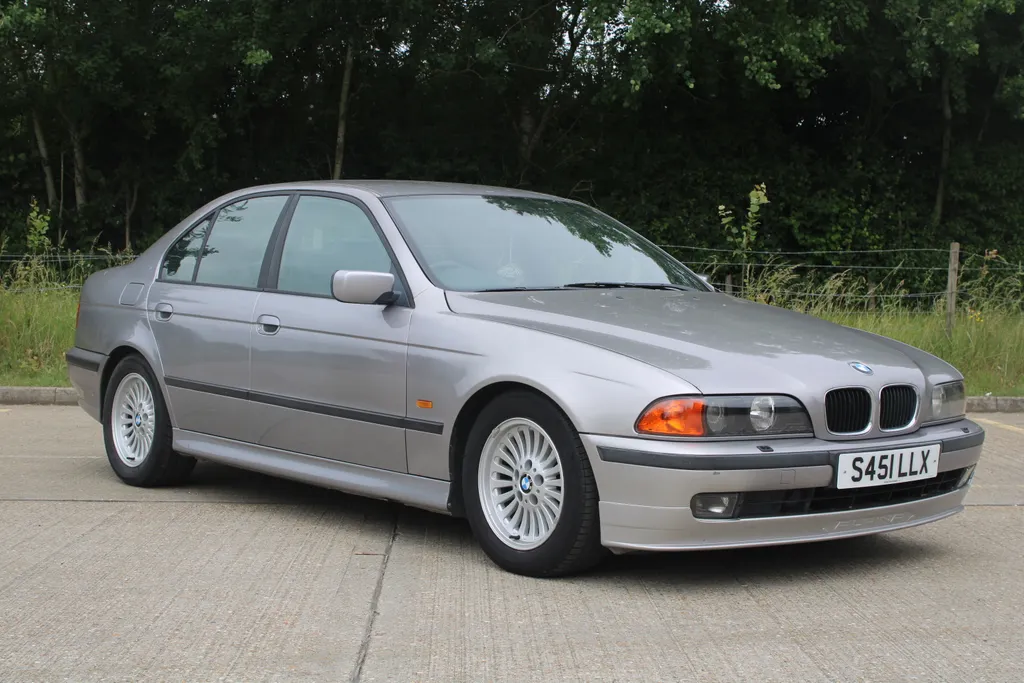 Bmw 5 series gngycw1zgzpedag5 y5yd