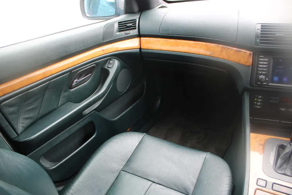 Bmw 5 series nqxh7i z5dxqu1h7pa3j9