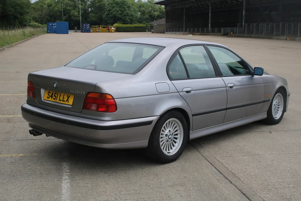 Bmw 5 series mxqcjltq77yxax9cdjuld