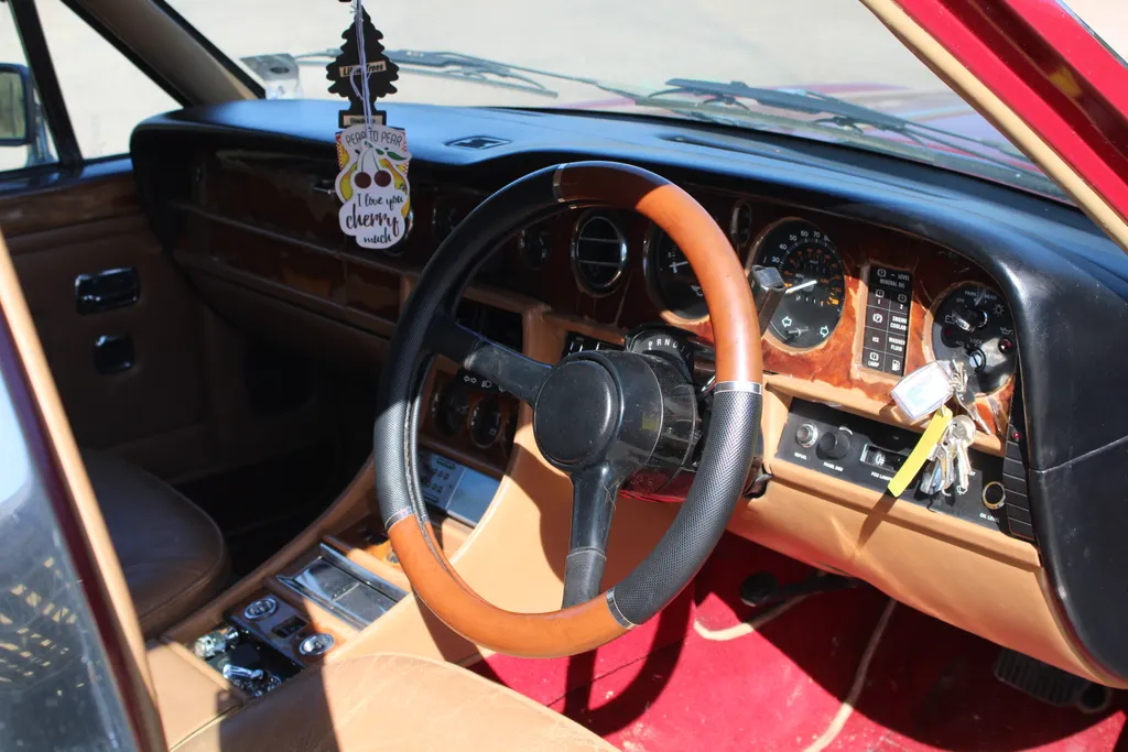Bentley turbo r b4wqy3nxekmf7daurhfzr