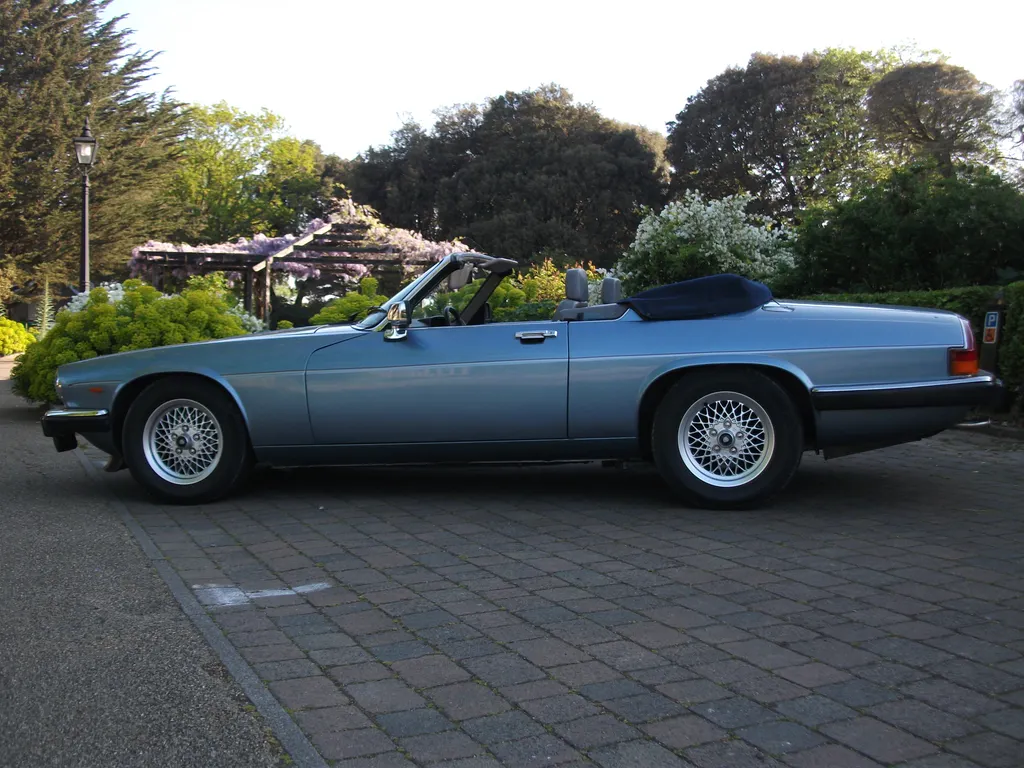 Jaguar xjs 0ee7xjgp8naor5wiaio c