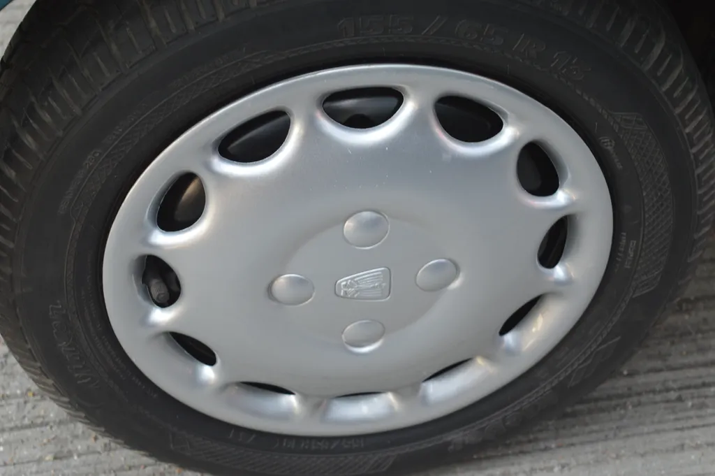 Rover 100 aofvvpodsnxzyrlg0oq1g
