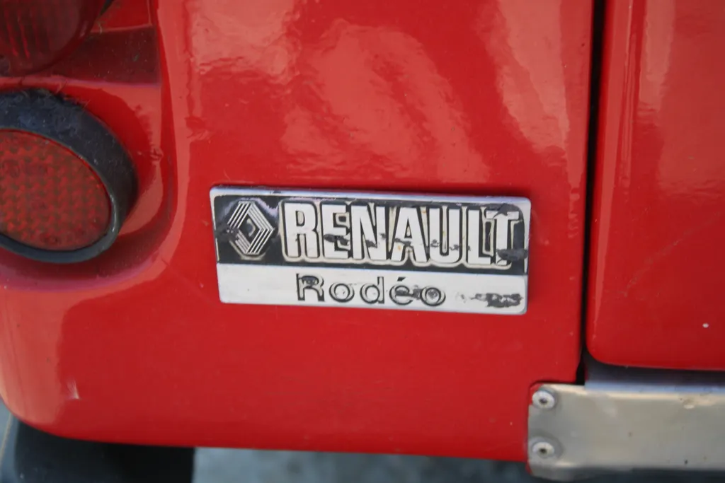 Renault rodeo 4 bd6qjp9i4drdj3oyboaes