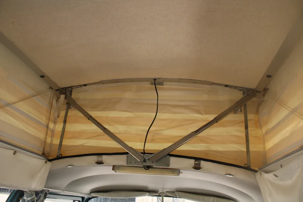 Volkswagen camper van 0d8ka2rd14rbelu49wr0l