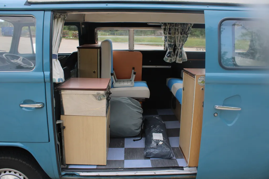Volkswagen camper van f9exaftxly8ld2bf9prwy