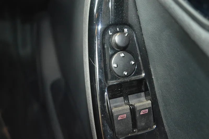 Audi s3 quattro manual  iv3kd0tvvl5leivo5lcfu