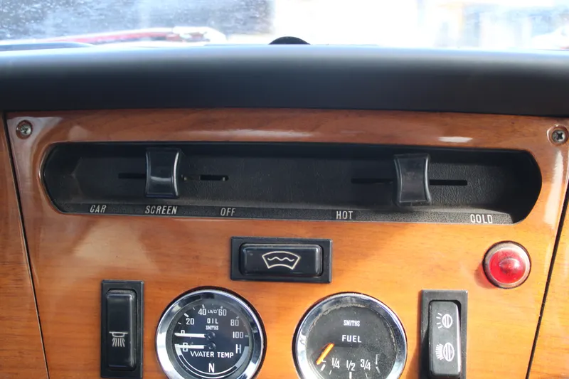 Triumph gt6 8jiipdjwhzzvpxsvgymhc