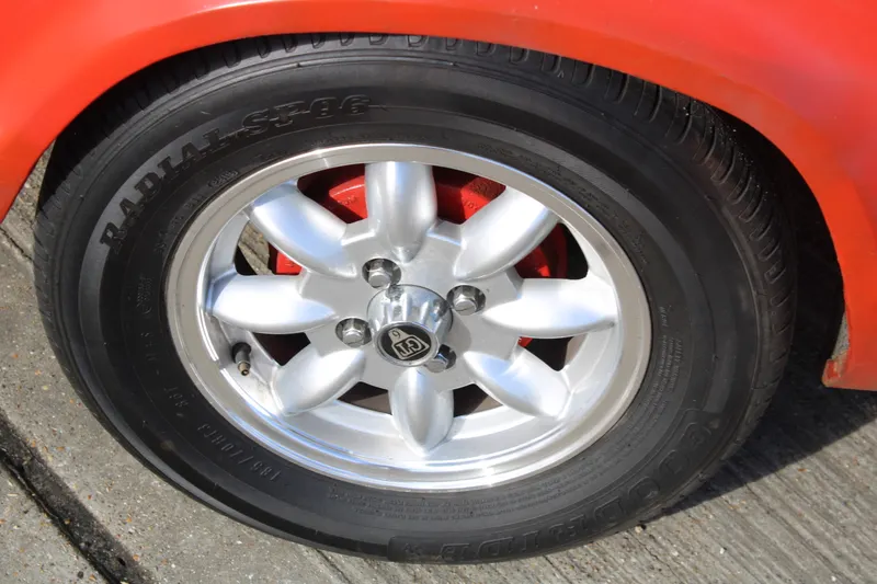 Triumph gt6 jmwllv2 nlvg2kl uuvzs