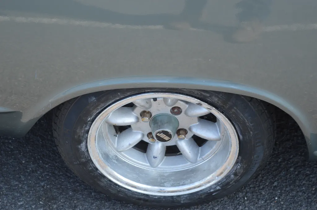 Ford cortina lzeqsjh9zscwziylcddc9