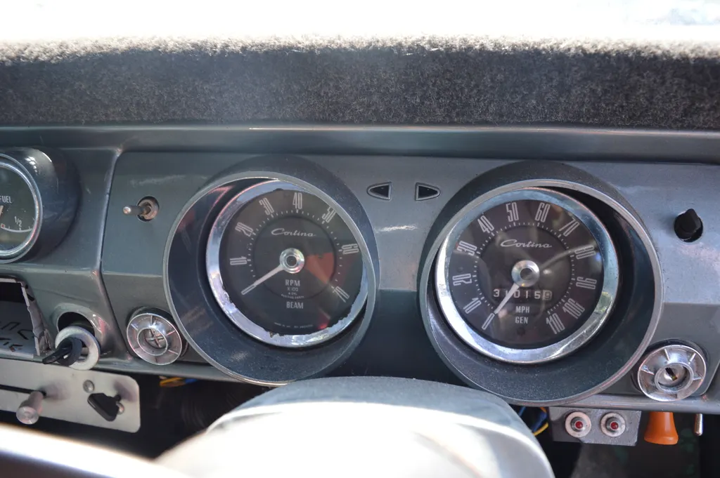 Ford cortina mrssu6n338gfutlvdnmdn