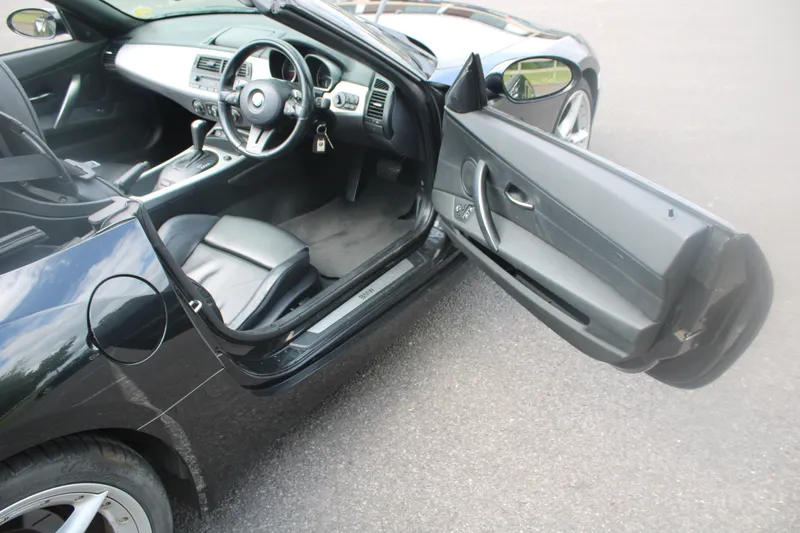 Bmw z4 8rdvgxrlzwj9nfhbdfesi