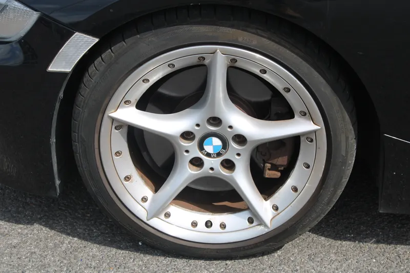 Bmw z4 ungucdnykix6rt xe695b