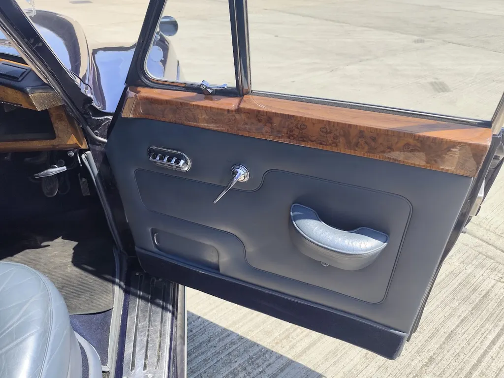 Bentley s3 4kehkxtmthc1n9bd4bkkh