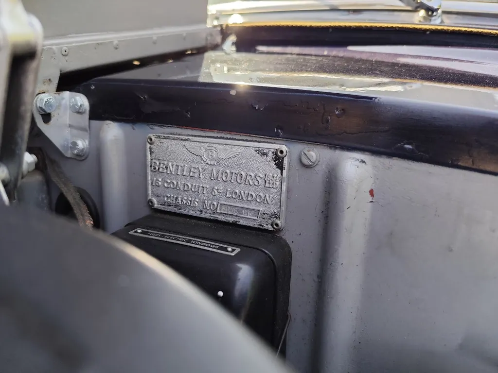 Bentley s3 vw v1o6m3umw0yjqj15ng