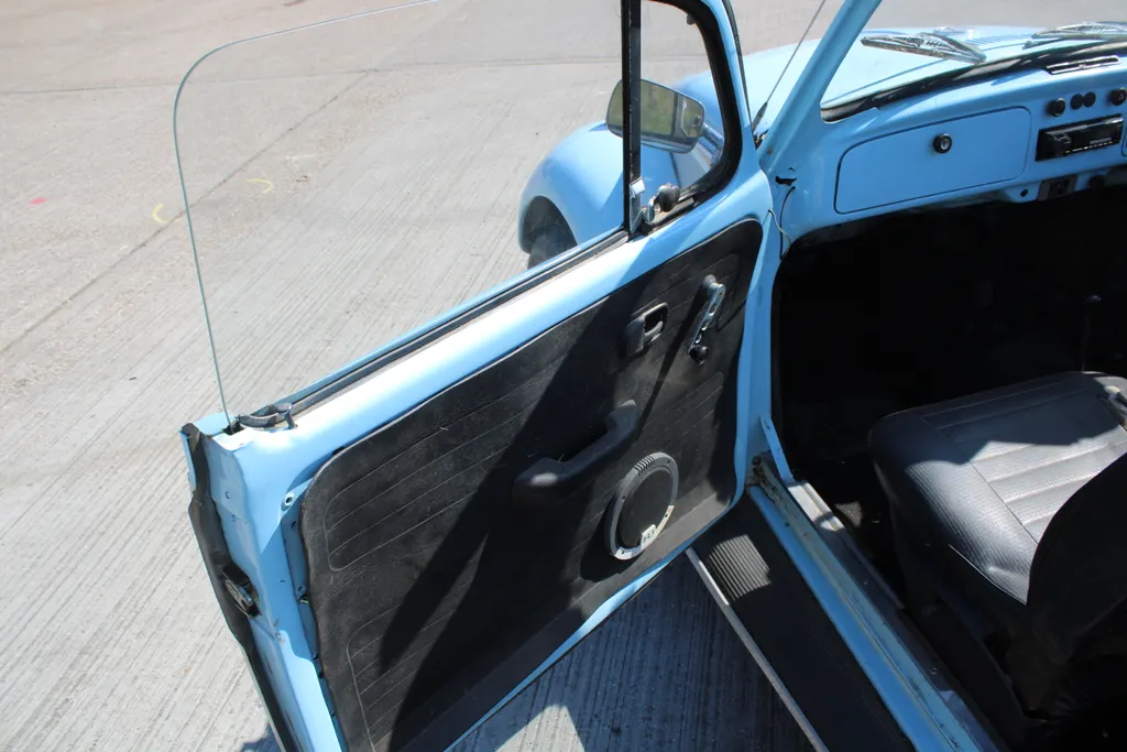 Volkswagen beetle 0iganbrpzyo2qfkdqvmvh