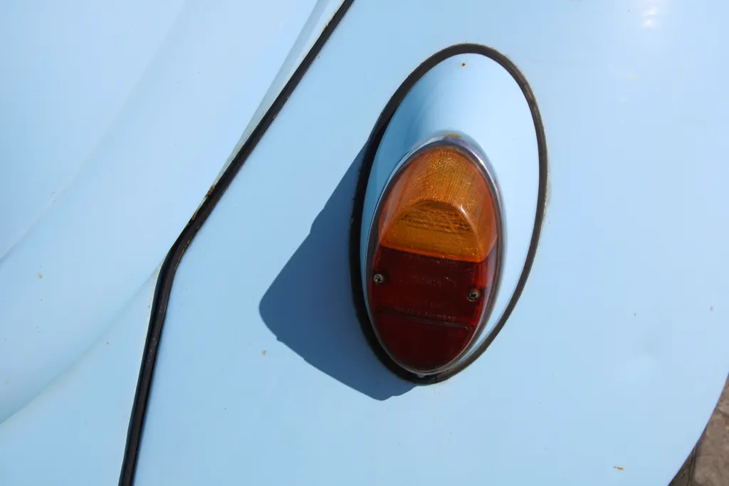 Volkswagen beetle 2vuyqoe648eglphsy5wn9