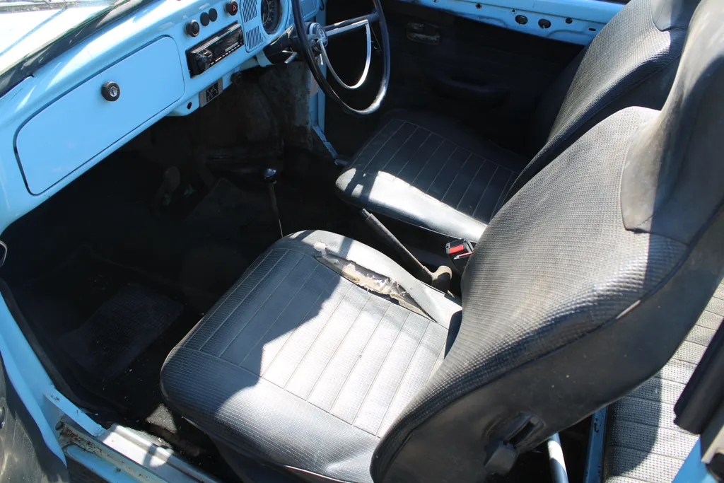 Volkswagen beetle hssbkafhos8u3tjknfhed
