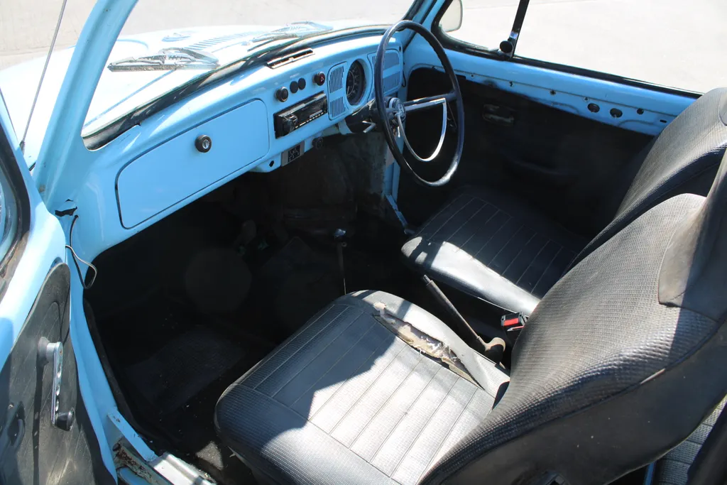 Volkswagen beetle qqomfrkxwh2msvfouvwi1