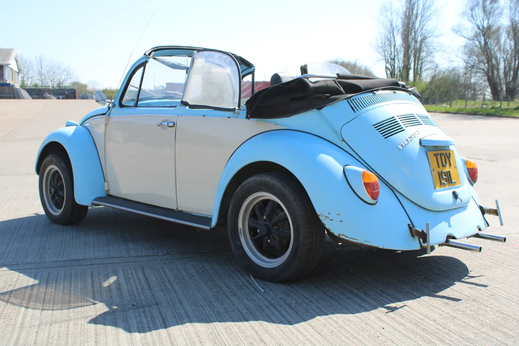 Volkswagen beetle f6h6k654wvq3gt6ppevnp