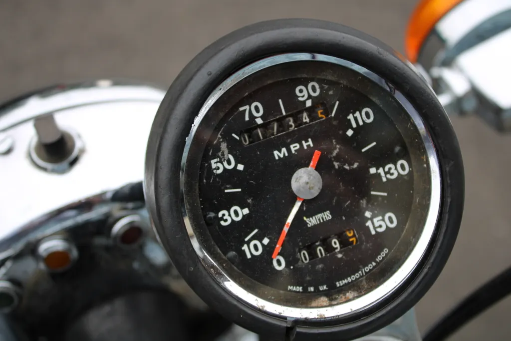 Bsa a65 thunderbolt p3vusfz4jaeejfvawzddm