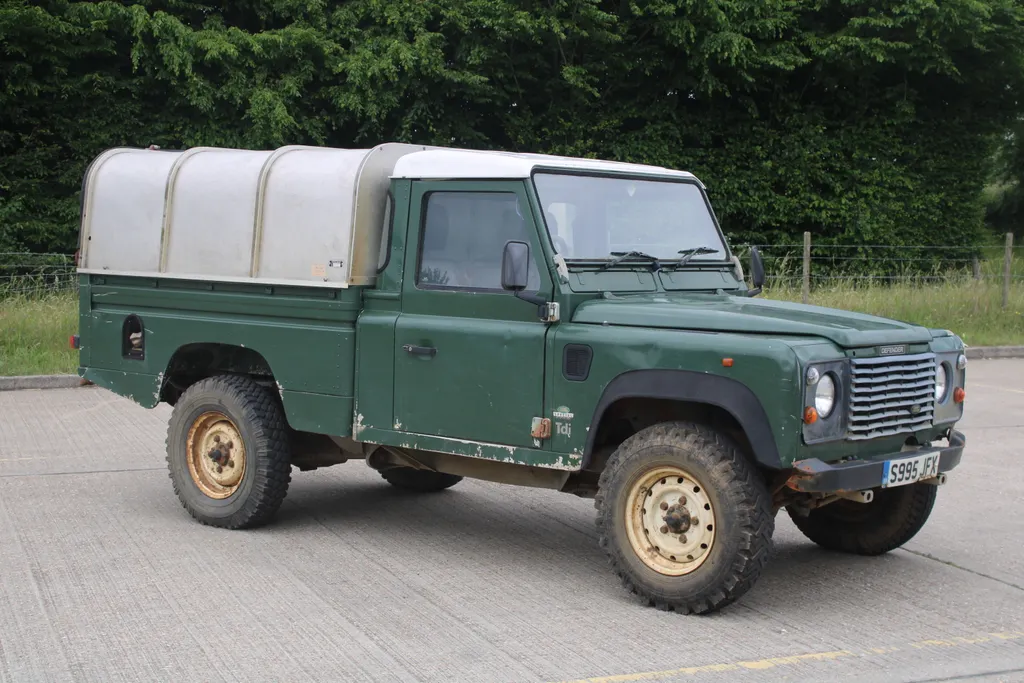 Land rover defender peeyz67songiu5 r0tegd